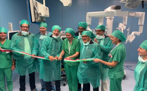 Inaugurato il nuovo sistema robotico chirurgico