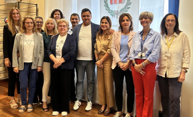 Il sindaco consegna l’Eccellenza a otto dipendenti comunali