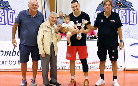 I Knights si aggiudicano il Memorial Vaghi