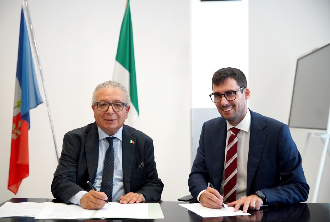 Siglato un accordo con il gruppo Cap per contrastare i miasmi