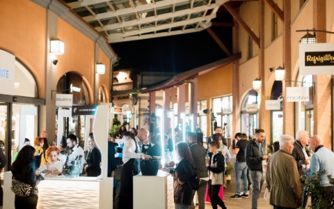 Dal giorno alla notte: il Franciacorta Village si accende di musica e sapori