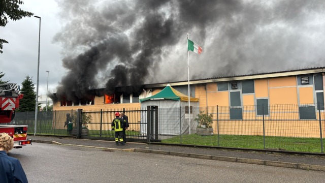 Villa Cortese: incendio al PalaVilla