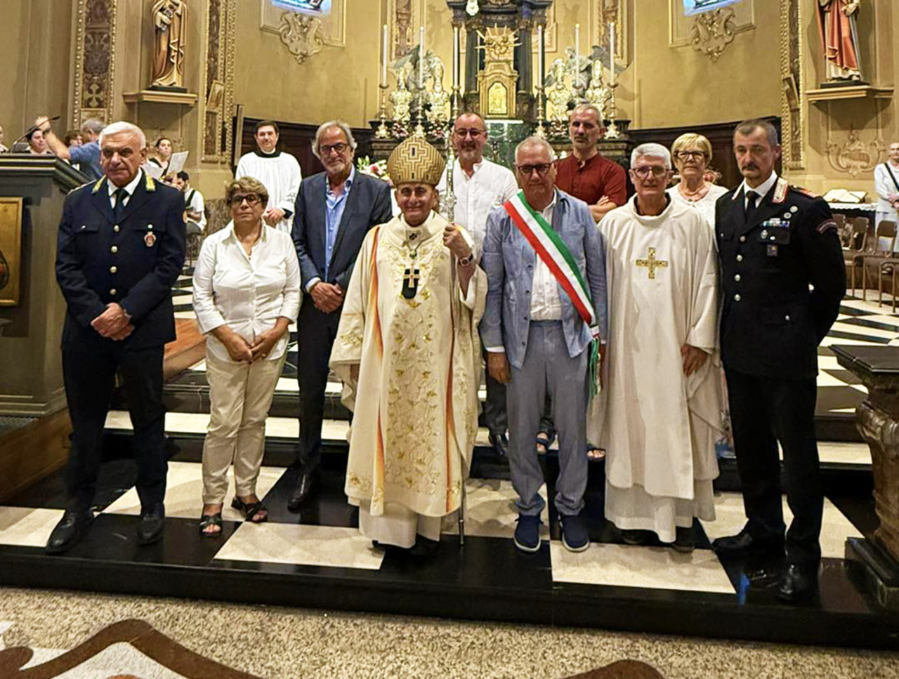 Parrocchia in festa, per il 250esimo è giunto in città l’arcivescovo Delpini