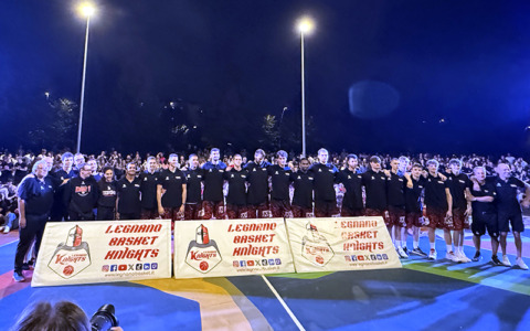 In 2mila alla festa di presentazione dei Knights