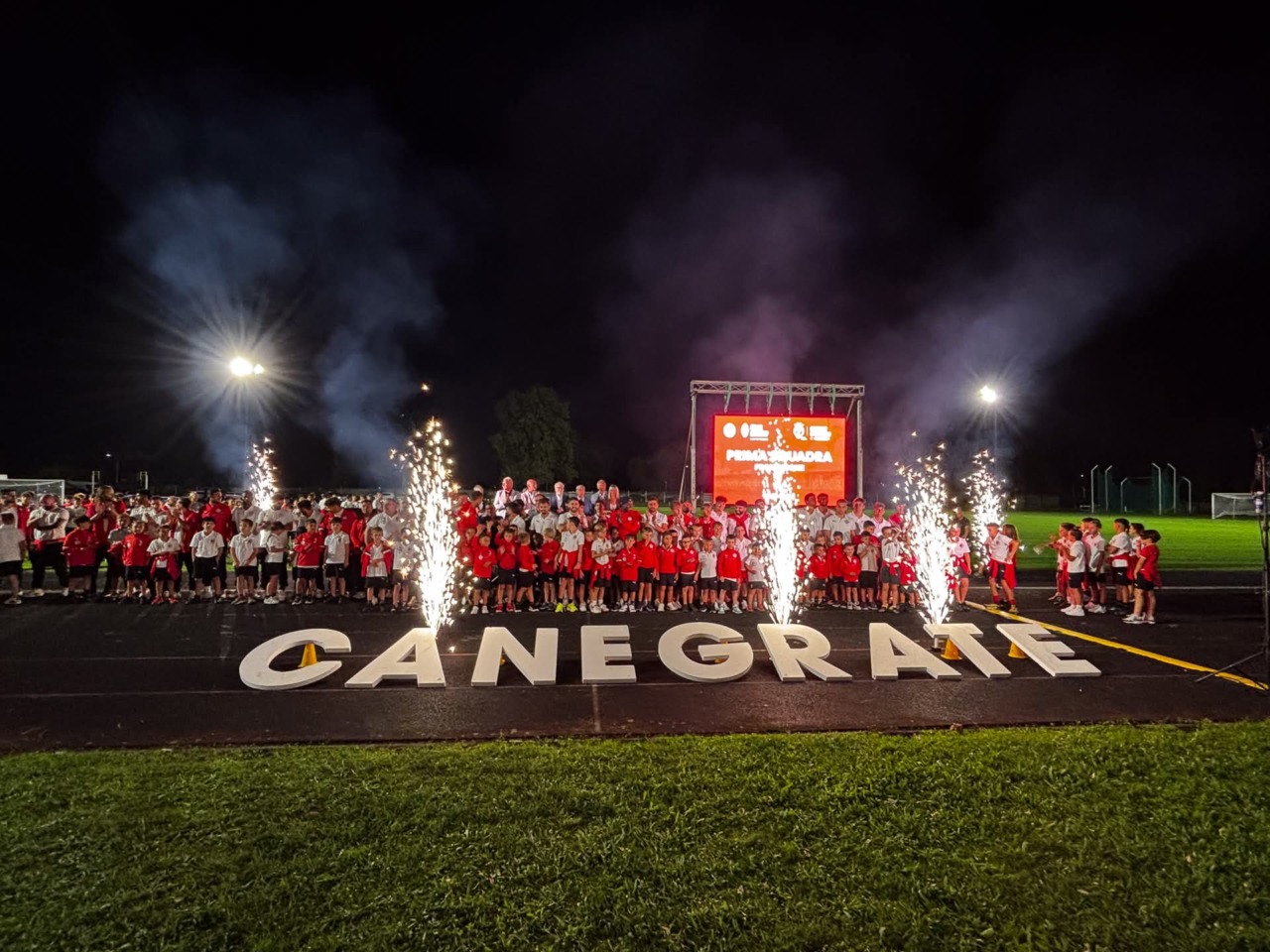 Presentazione delle squadre per il Calcio Canegrate