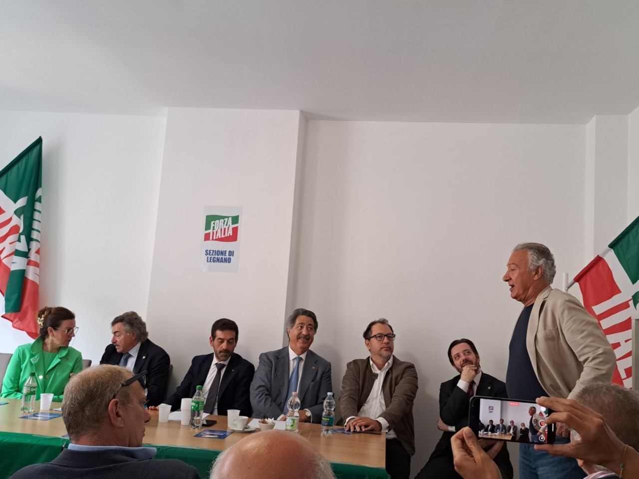 Forza Italia apre la nuova sede... e la campagna elettorale