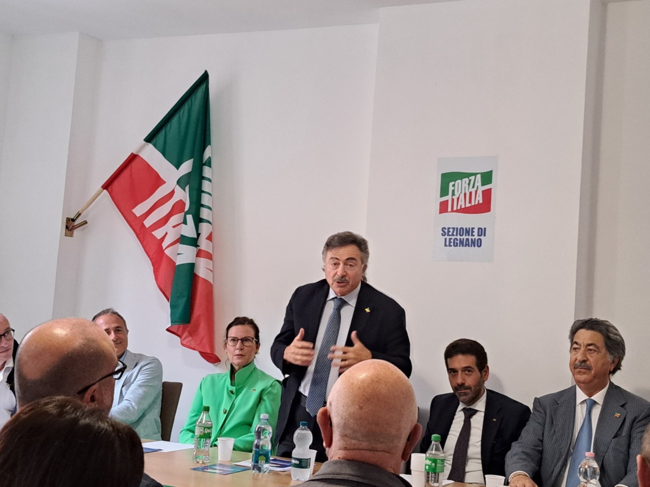 Forza Italia apre la nuova sede... e la campagna elettorale