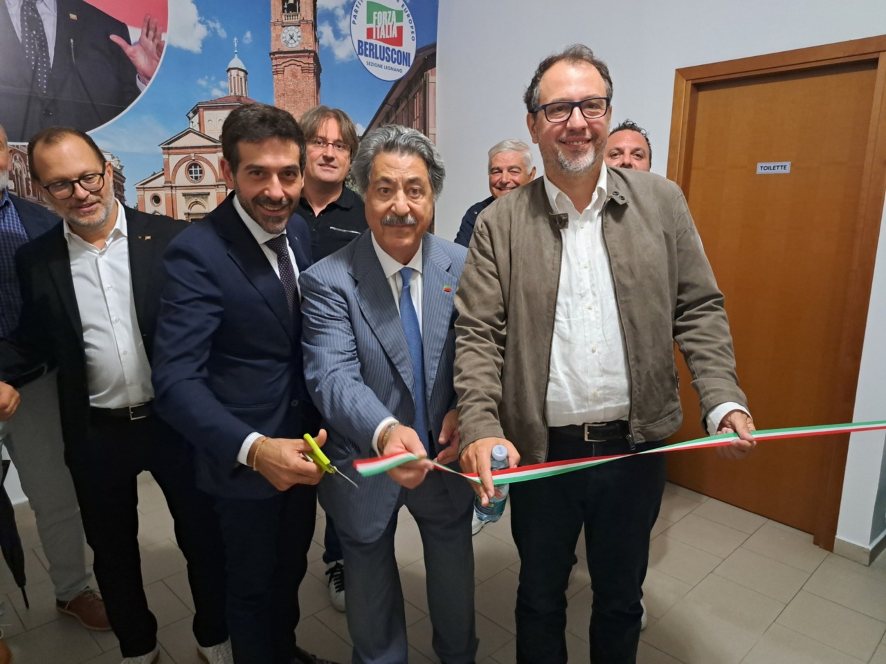 Forza Italia apre la nuova sede... e la campagna elettorale