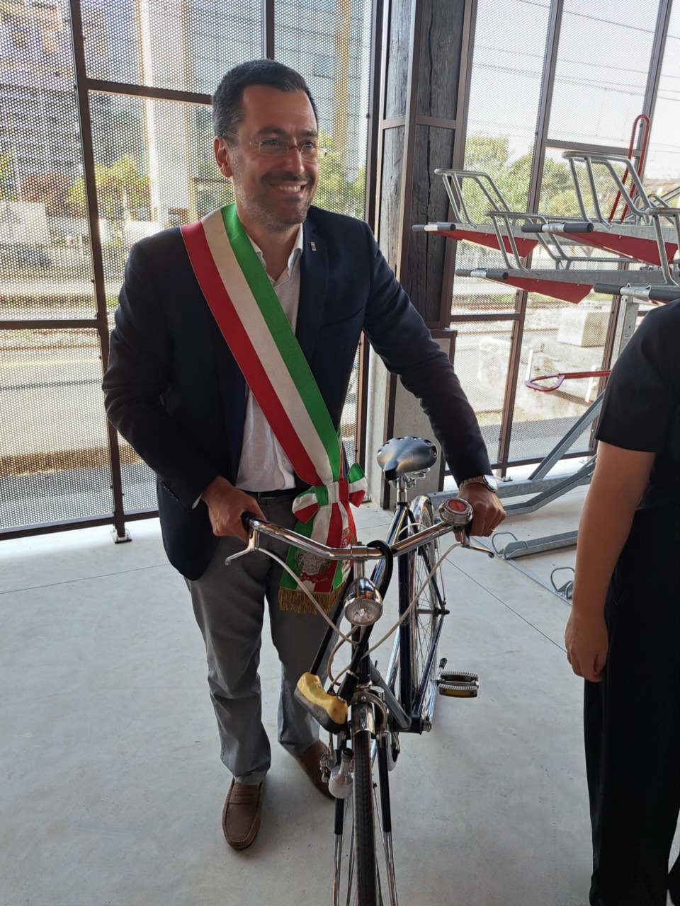 Inaugurata la velostazione: sarà aperta dalle 5 del mattino all'1 di notte