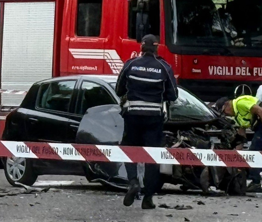 Incidente in via Moscova: si è costituito l’automobilista che era scappato