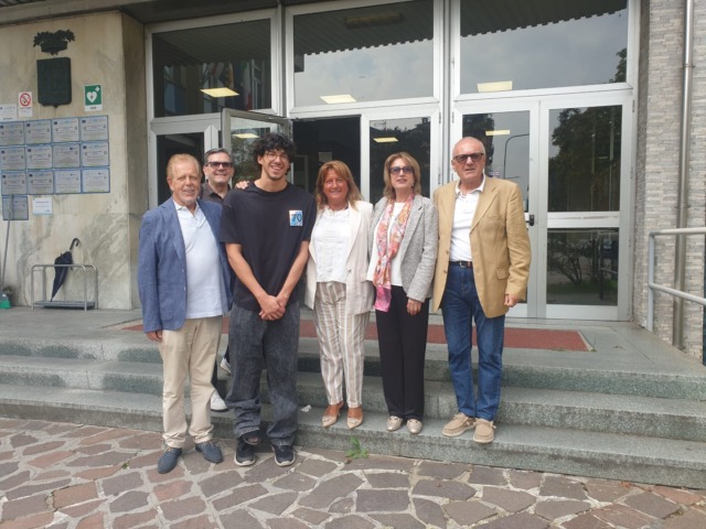 I ragazzi dell’Einaudi incontrano il campione paralimpico Barlaam