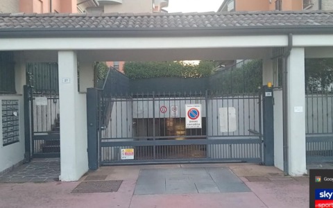 Accoltella il padre per difendere la madre, 52enne in fin di vita all’ospedale di Legnano