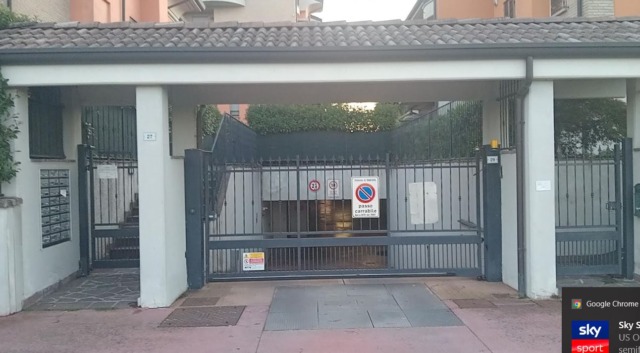 Accoltella il padre per difendere la madre, 52enne in fin di vita all’ospedale di Legnano