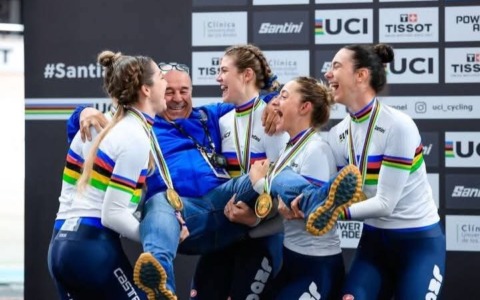 Ciclismo su pista, oro per l’Italia in Cile: anche Martina Alzini tra le protagoniste