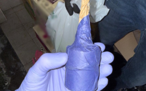 Droga ed esplosivo in pizzeria: arrestato 24enne