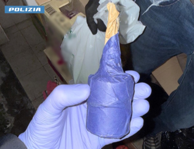 Droga ed esplosivo in pizzeria: arrestato 24enne