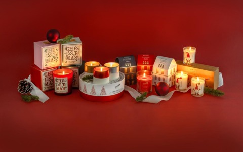 Luce, Calore e Memoria: Il Ruolo Culturale e Sensoriale delle Candele Profumate nel Periodo Natalizio