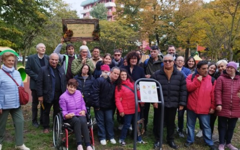 “Se mi segui te lo mostro”: al via il progetto che trasforma parchi e biblioteche