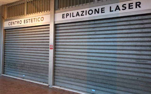 Centro estetico ancora chiuso, clienti arrabbiati, ma il legale rassicura: «Nessuna truffa»