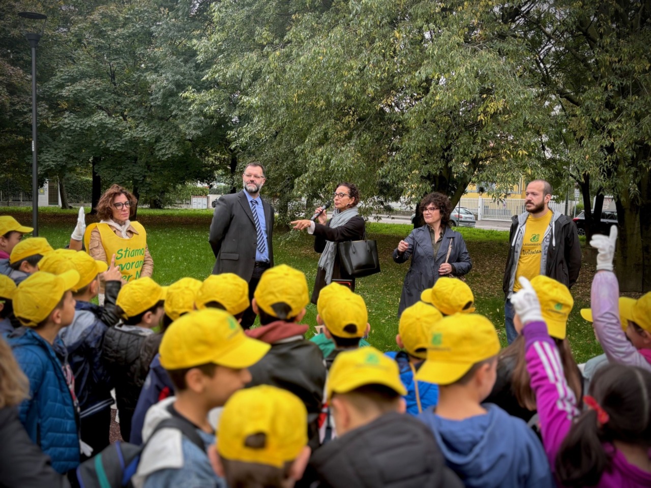 Gli alunni di Pero e Cerchiate protagonisti di Puliamo il mondo