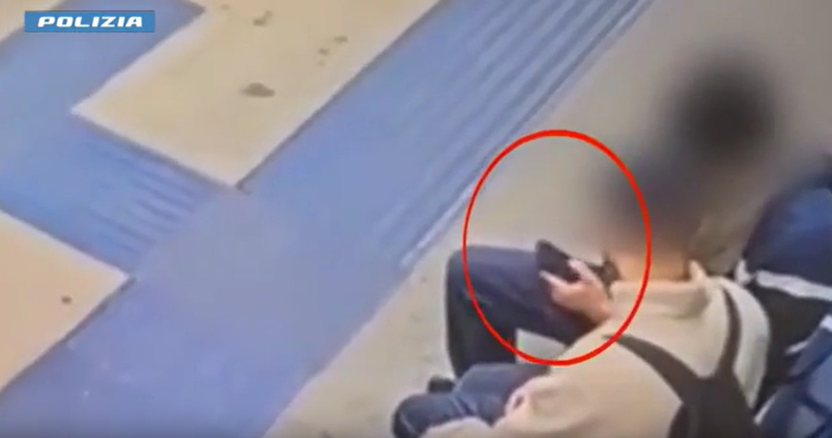 Minacce e rapine in metropolitana: arrestato 18enne ucraino