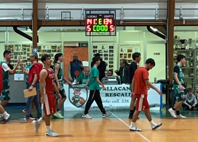 Partita incredibile di basket: 275 punti segnati e 4 overtime