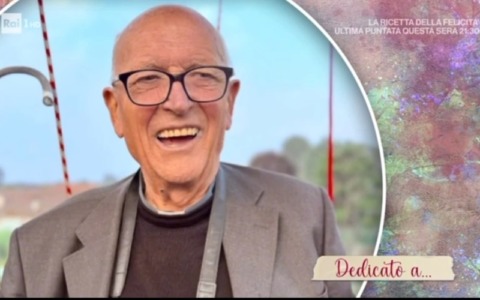Don Luigi Colombo ha festeggiato i suoi 80 anni in tv