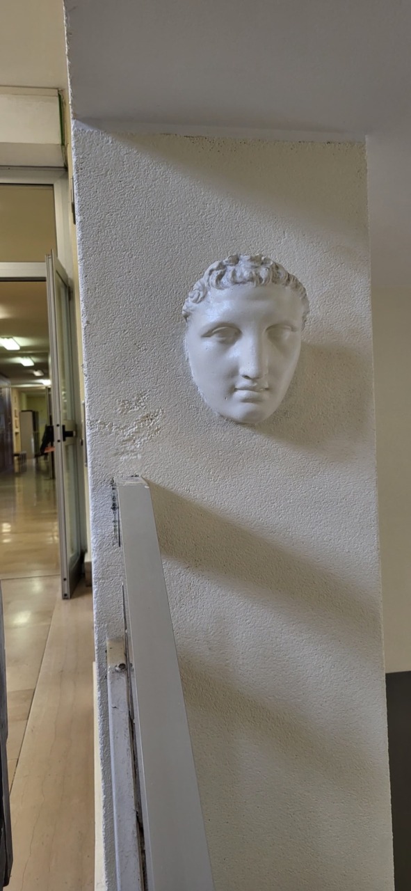 Murales alla scuola media Tosi e al liceo Galilei: doppia inaugurazione
