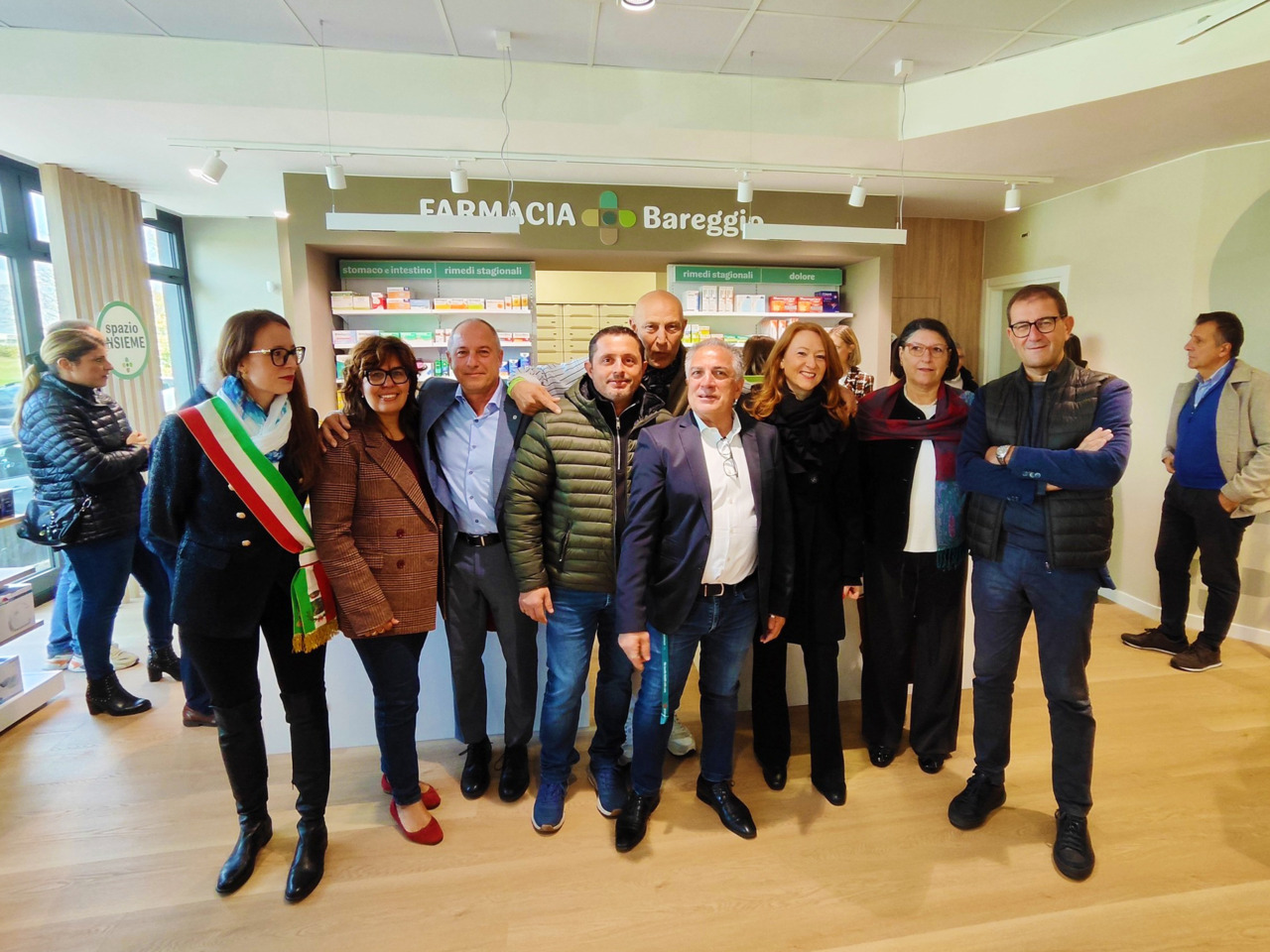 Taglio del nastro per la farmacia comunale: la prima nella storia della città