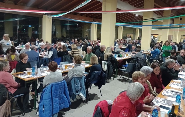 Quasi 300 partecipanti alla Cena dei Rioni