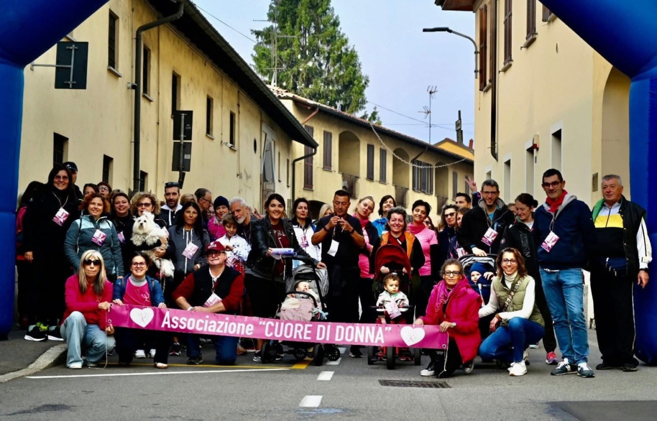 Inaugurata la panchina rosa della prevenzione