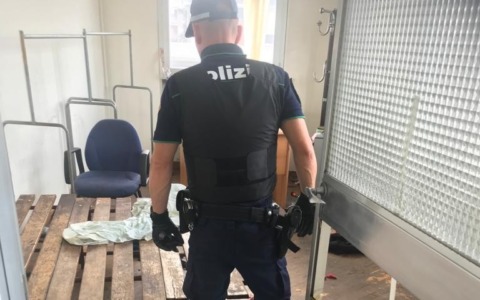 La Polizia Locale ha sgomberato un appartamento occupato abusivamente