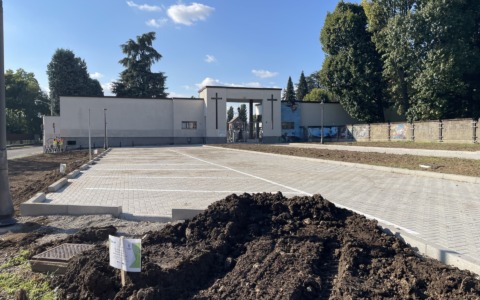 Riapre il parcheggio del cimitero: ecco le informazioni utili