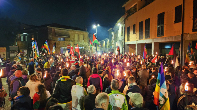 Oltre mille persone in piazza a sostegno della popolazione di Gaza