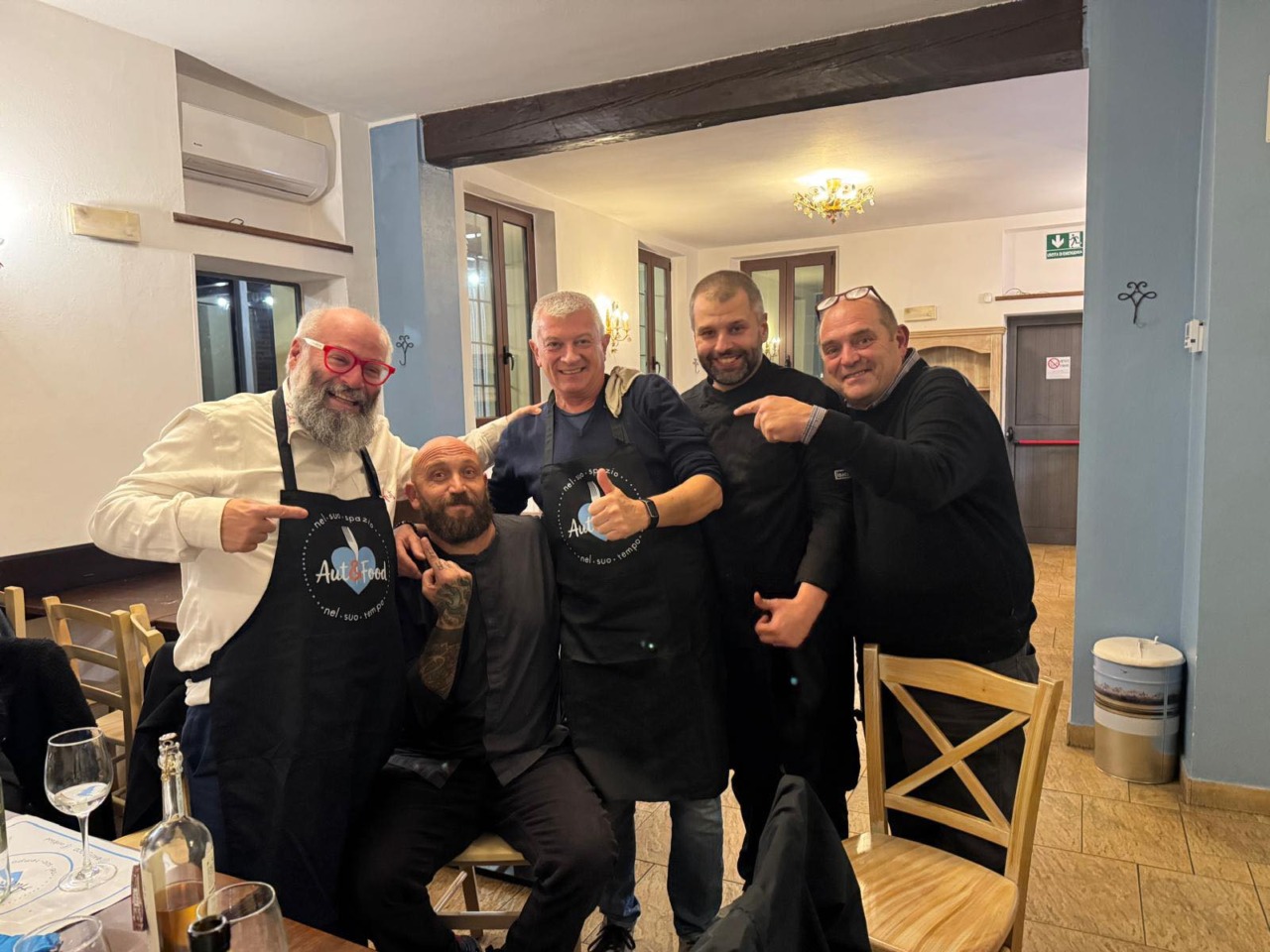 Il grembiule di Aut&Food a Nico Acampora