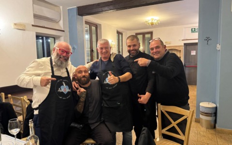 Il grembiule di Aut&Food a Nico Acampora