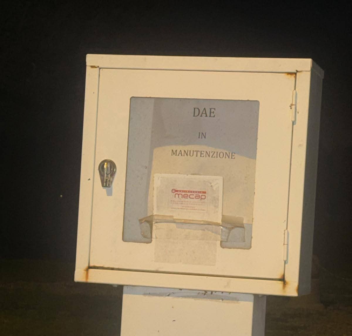 Defibrillatori in paese: “Troppi non funzionano. Fallimento amministrativo che mette a rischio vite”