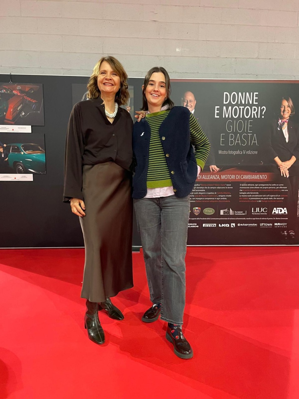 "Uomini a fianco delle donne": la parità in una mostra