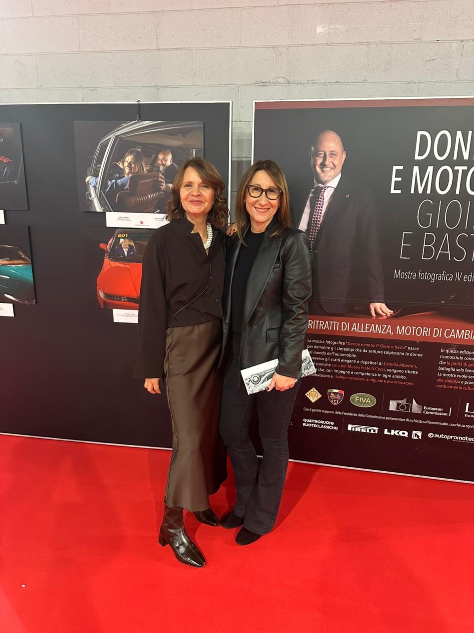 "Uomini a fianco delle donne": la parità in una mostra