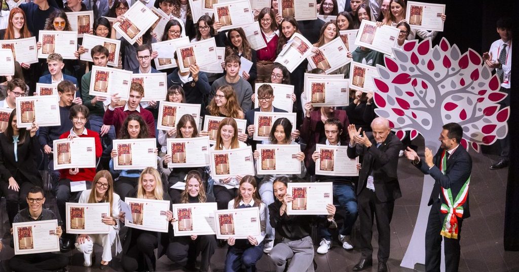 Giornata dello Studente: ecco i 160 ragazzi premiati con le borse di studio