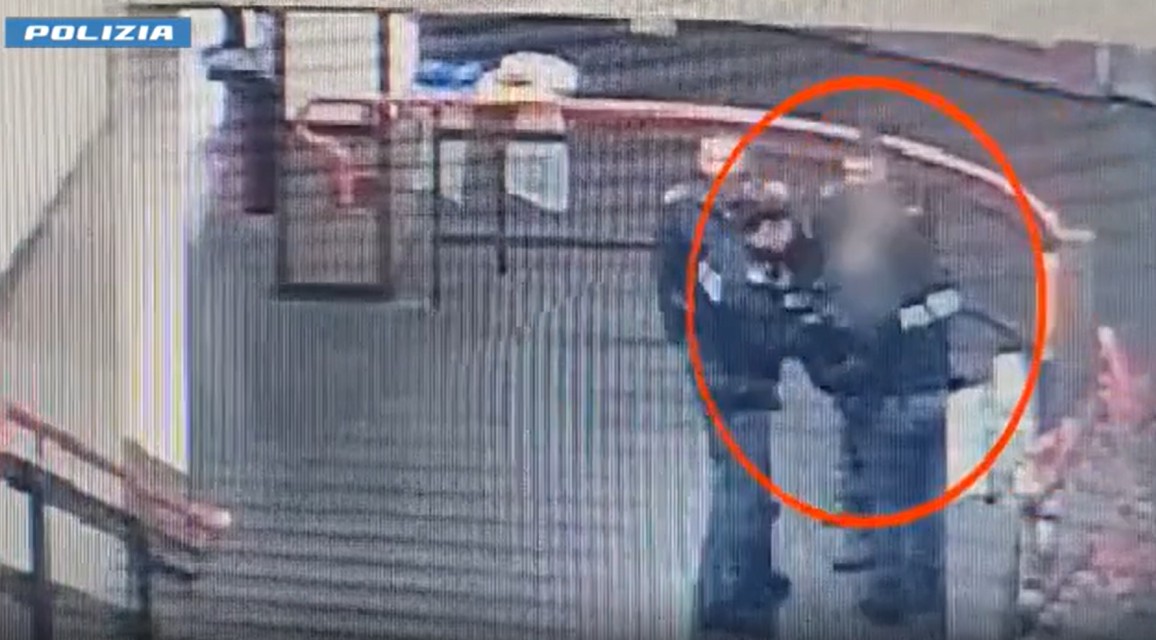 Furti in metropolitana: arrestato 33enne