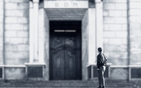 “Oltre la collina”: un documentario per raccontare la vita di Don Antonio Villa