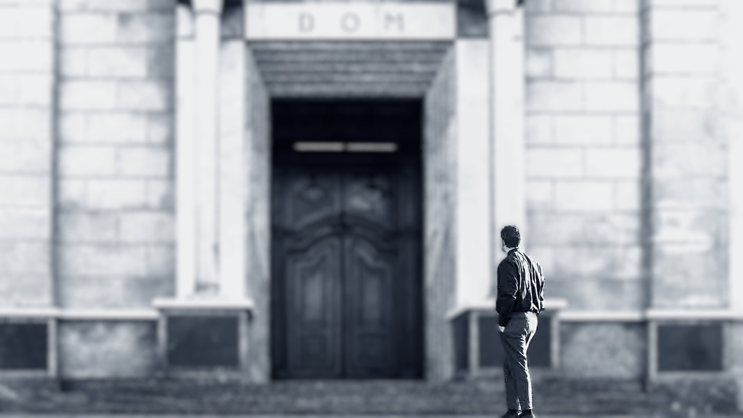 “Oltre la collina”: un documentario per raccontare la vita di Don Antonio Villa