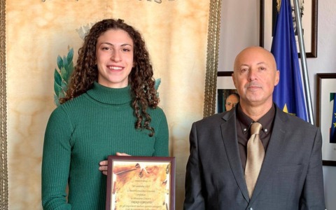 Menzione civica a Erika Esposito, 19 anni
