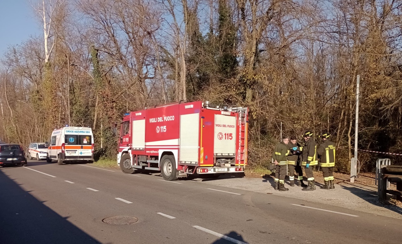 Trovato un corpo senza vita in un canale