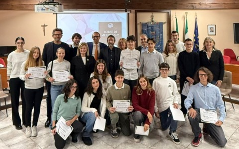 Consegnate le borse di studio agli studenti più meritevoli
