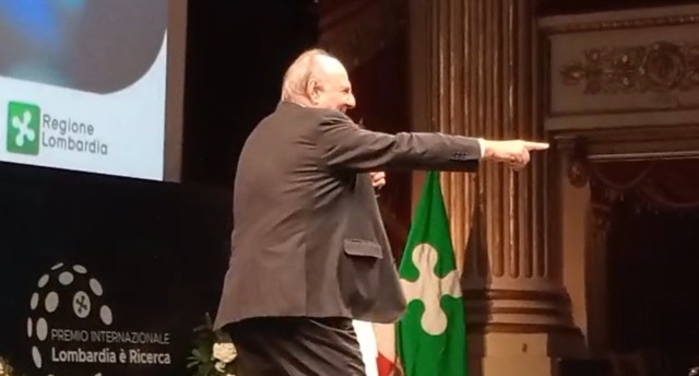 Lombardia è Ricerca, Gerry Scotti a Ignazio La Russa: “Te ne stai andando da interista””