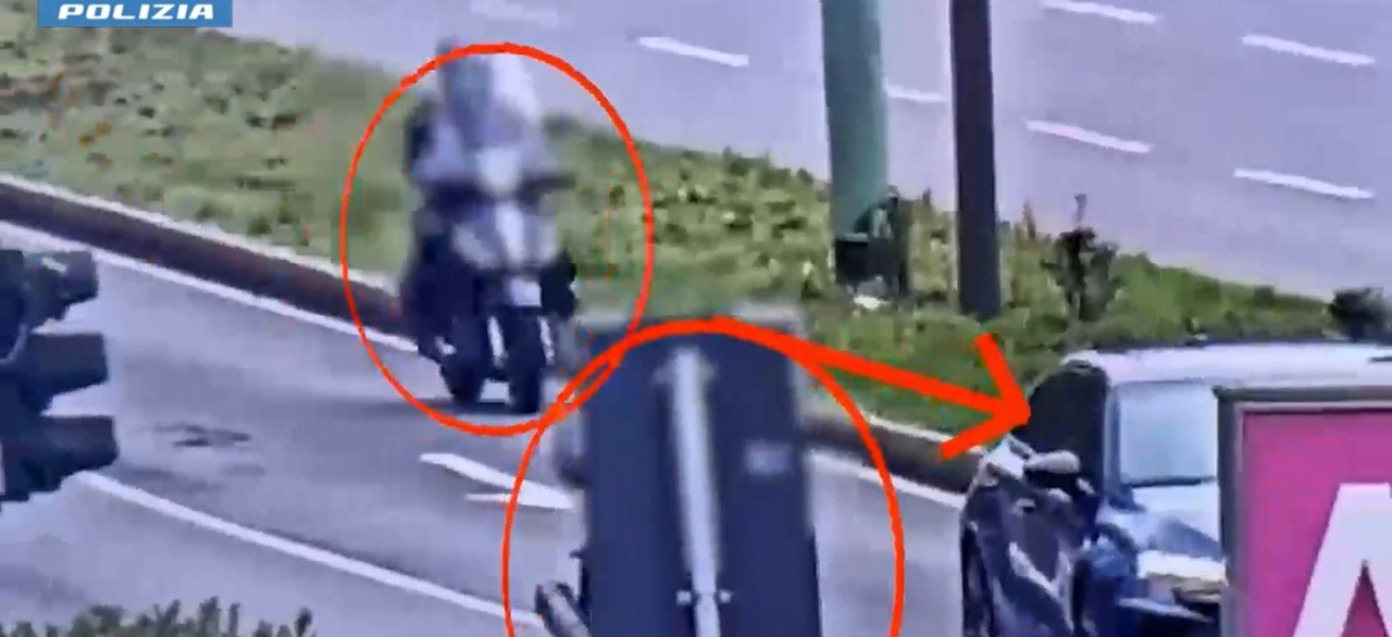 Rapine di orologi di lusso, arrestati due specialisti della tecnica dello specchietto