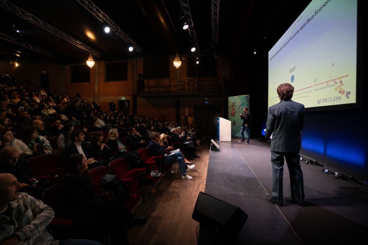A Milano centinaia di giovani per parlare del futuro del mare