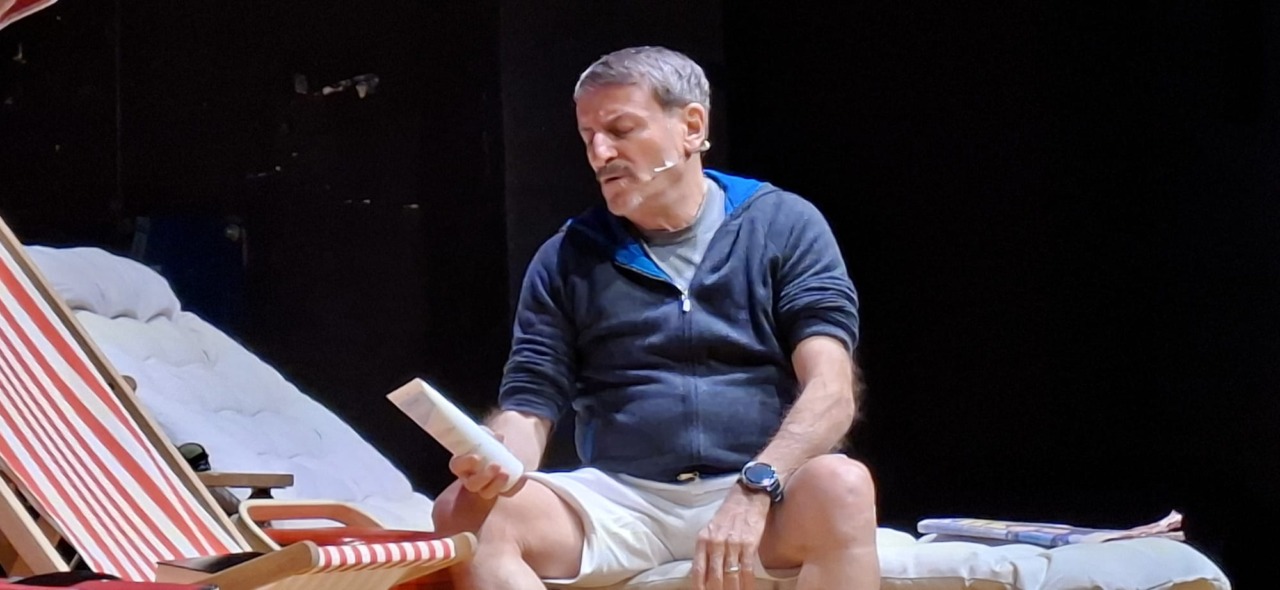 Giacomo Poretti torna con “La fregatura di avere un’anima”